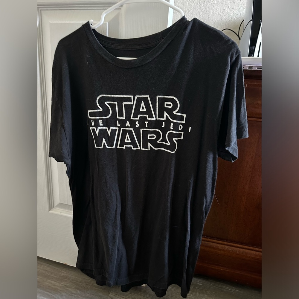Star Wars Graphic Tee in Black